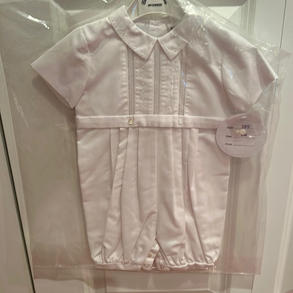NWT smoke free home boys, white John John outfit